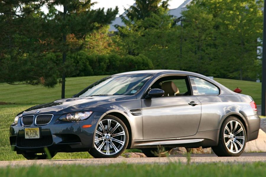  BMW M3 2008 года  (фото 77 из 219)